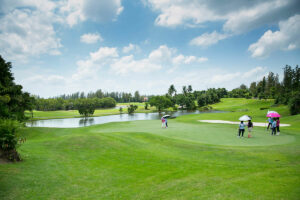Golf quarantine is a new alternative to State Quarantine for international travellers