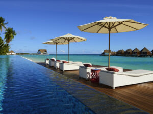 the maldives want to propose packages with a vaccin for travellers