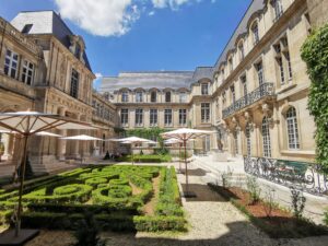 Three ,useu,s and one historical department store recently opened in Paris.