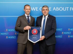 uNWTO and UEFA partner