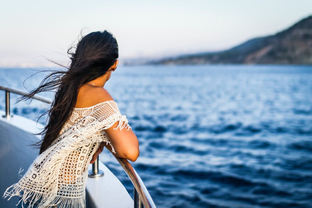 VIVA CRUISES FOCUSES ON WELLNESS AS SPECTACULAR NEW SHIPS SET SAIL IN JANUARY 1 Customers can set sail and escape the January blues with Viva Cruises
