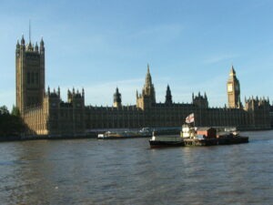 UK France to simplify school trips